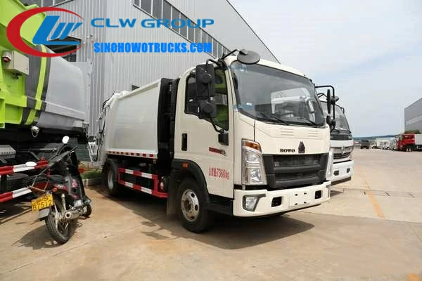 Sinotruk HOWO 6M3 compactor garbage truck