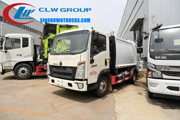 Sinotruk HOWO 6cbm waste compactor truck