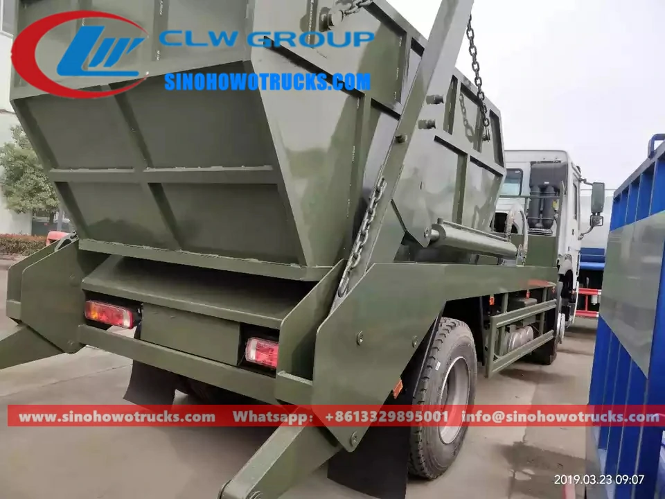 Sinotruk Howo 10t skip waste truck for sale Colombia