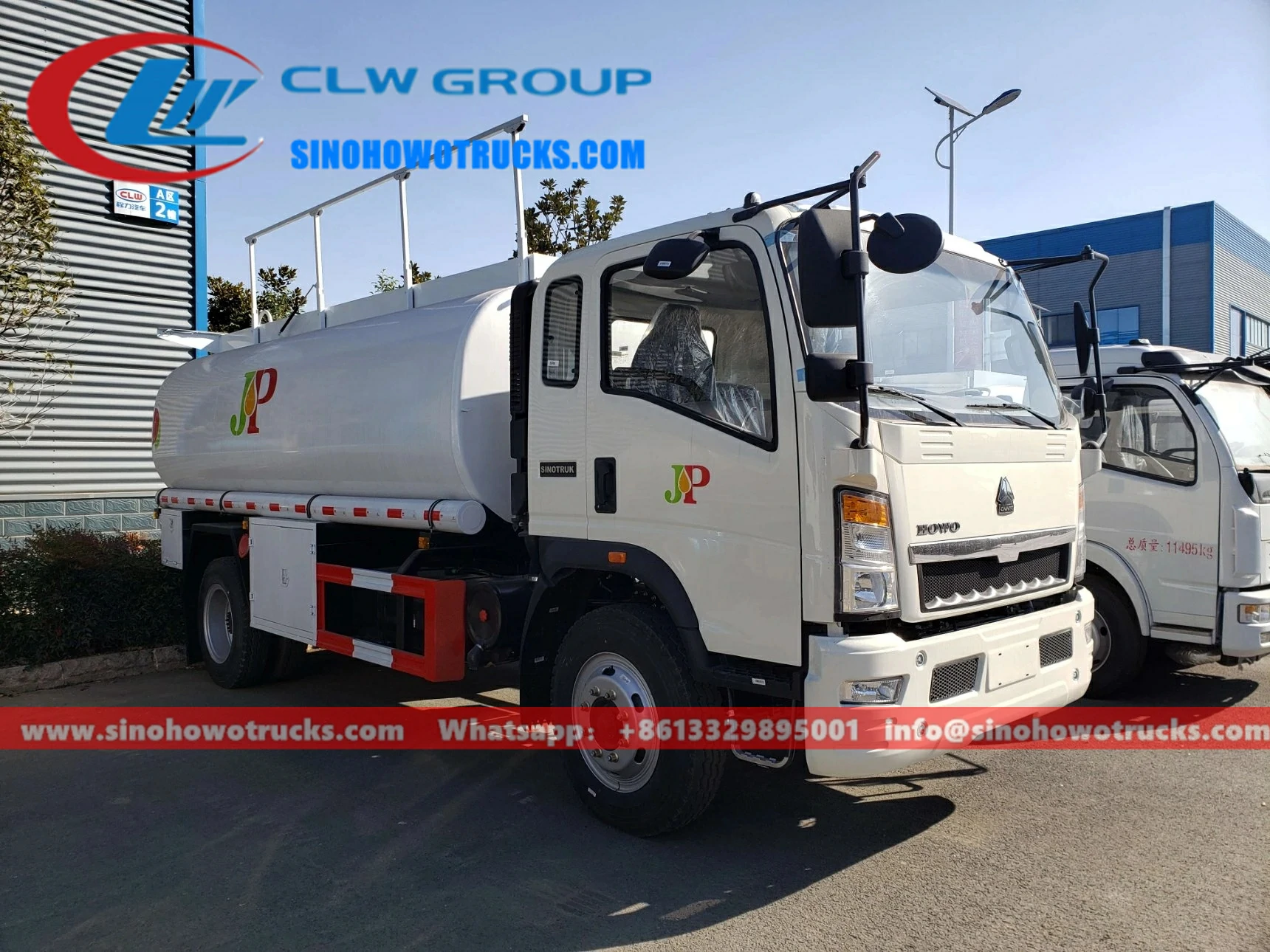Sinotruk Howo 12000L fuel tanker truck Kuwait