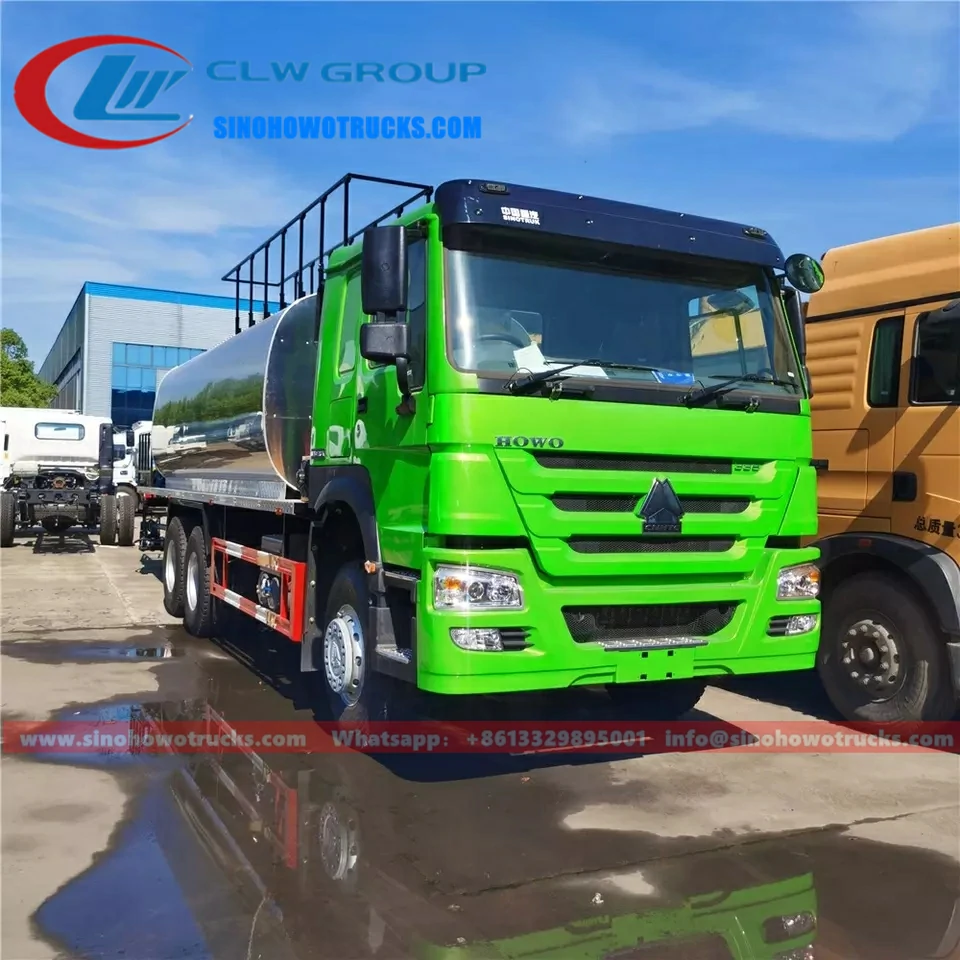 10 wheel Sinotruk Howo 16 ton asphalt distributor truck Vietnam