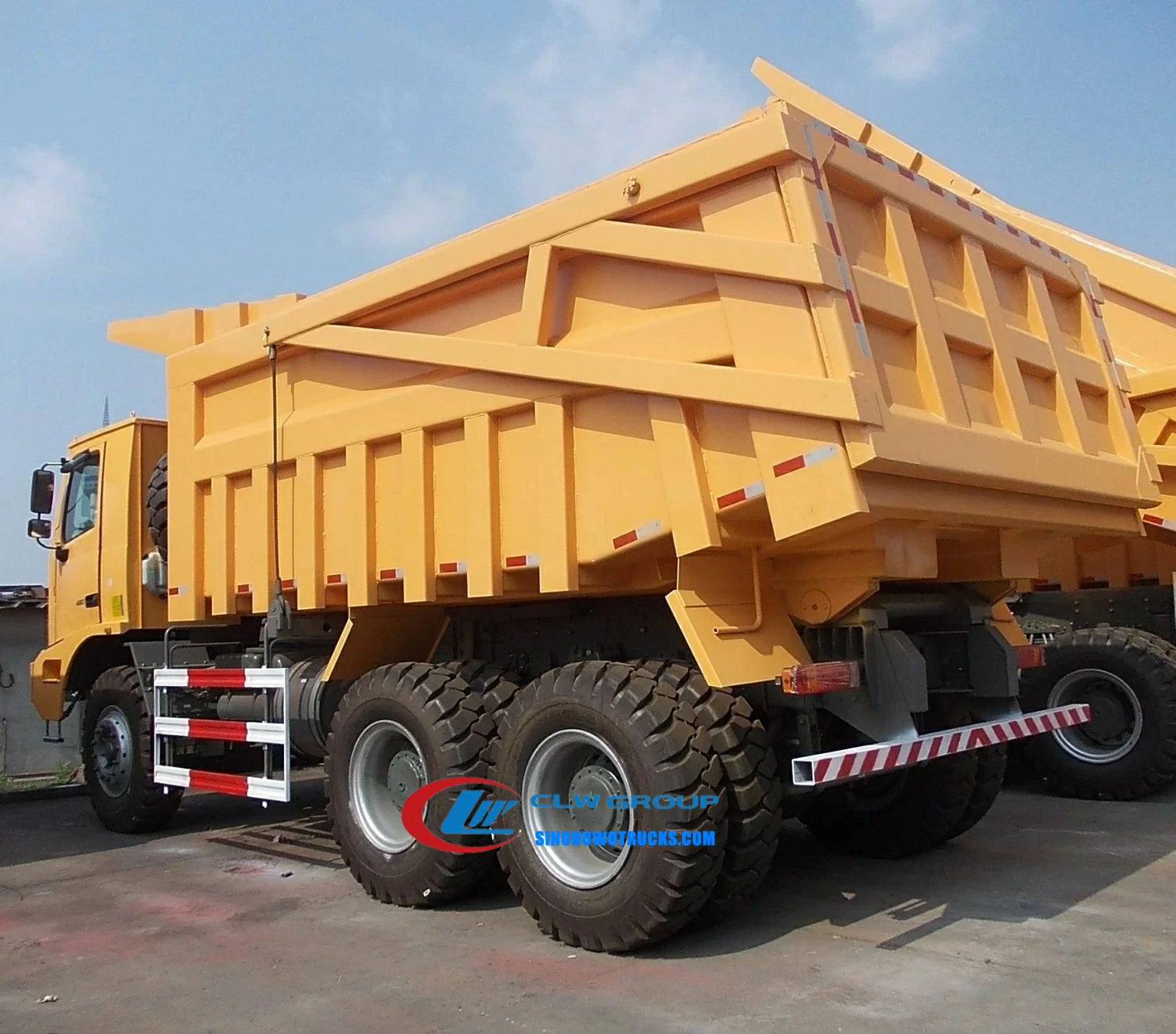 6x6 Sinotruk Howo 70 ton off road rigid dump truck Botswana